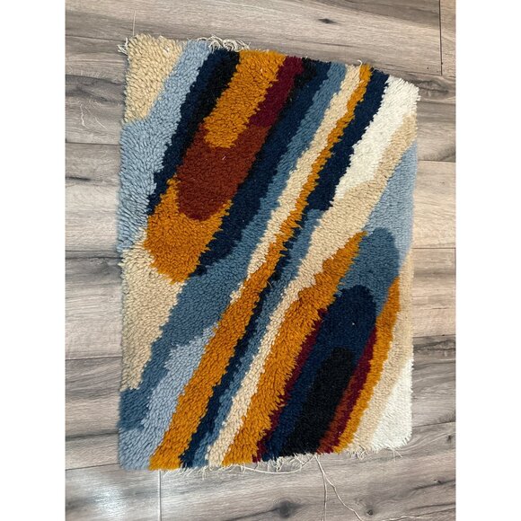 Vintage Hand-Woven Rug Hook Wool Multicolor Abstract Wall Hanging/Rug 22" x 30"